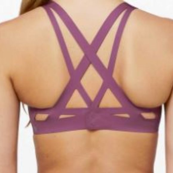 SALE!! Laser focused size 6 sports bra - Picture 7 of 7